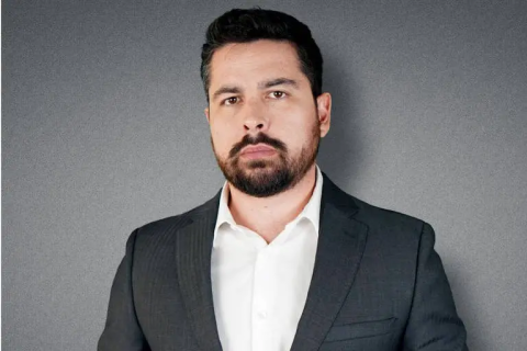 As Falas Misóginas de Paulo Figueiredo Revelam um Projeto Político que Ainda Teme a Autonomia das Mulheres