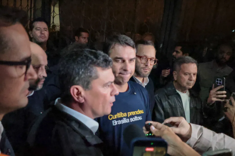Que Brasil, Flávio Bolsonaro Quer Construir, Afinal?
