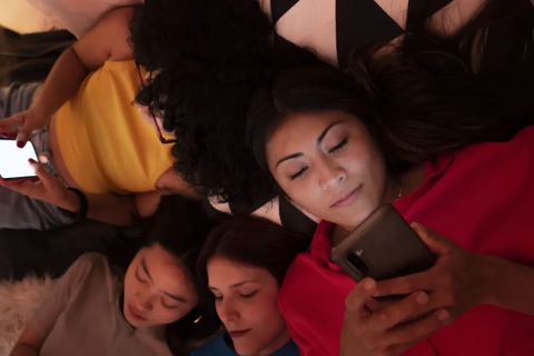 Gen Z e o Algoritmo: O Fim das Memórias em Massa?